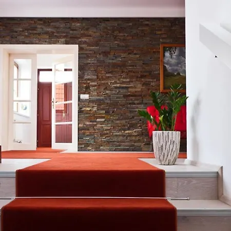 Arx & Wellness Self Check-in 4*