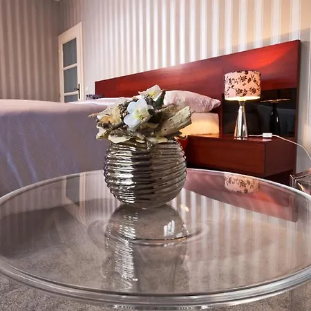 Arx & Wellness Self Check-in 4* Chrudim
